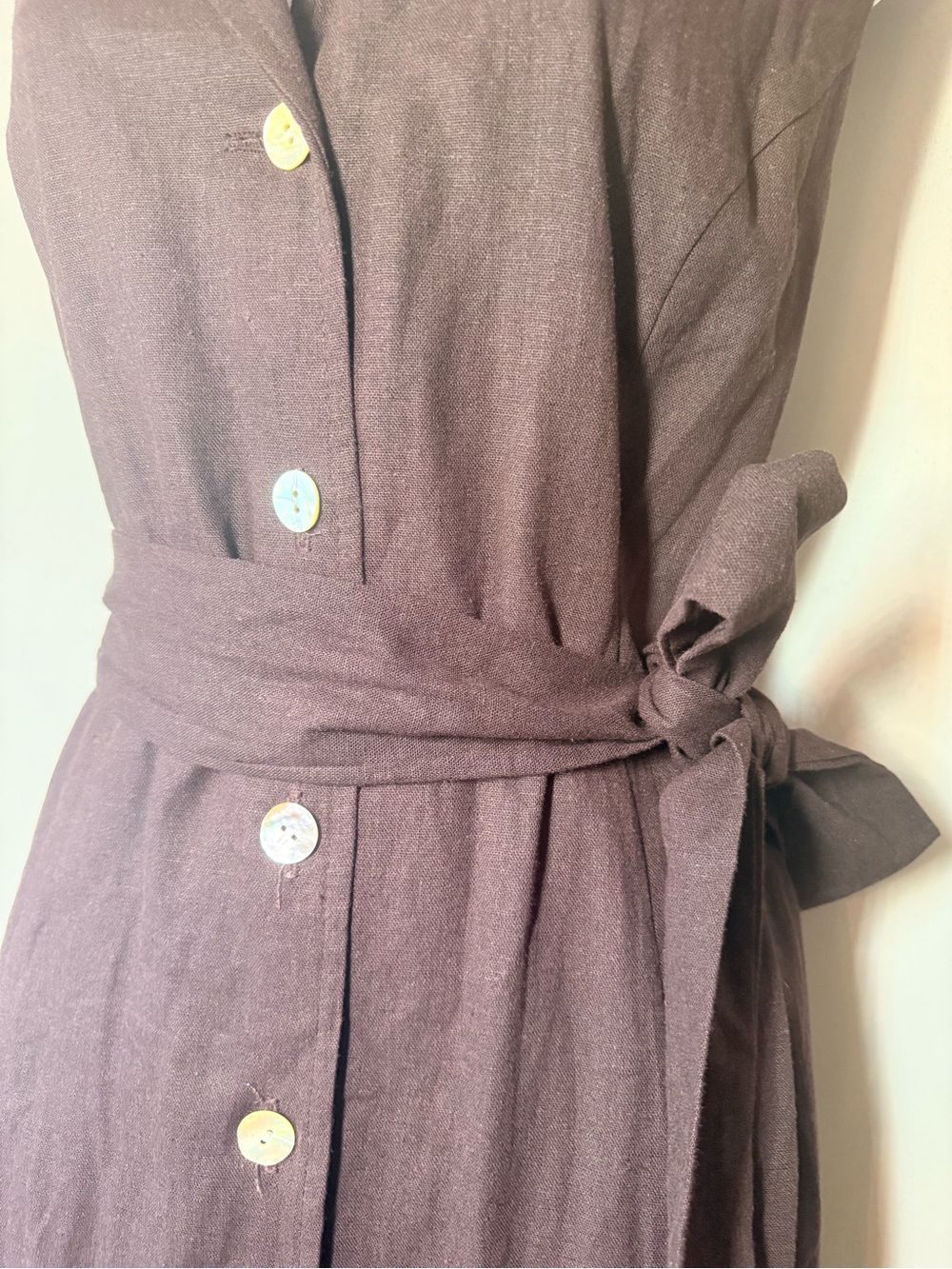 R&M Richards Sleeveless Dark Brown Button-Front Linen Midi Dress with Waist Tie - Picture 3 of 5